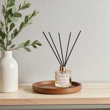 Load image into Gallery viewer, Bay & Rosemary Reed Diffuser