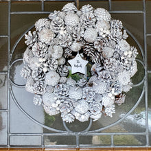 Load image into Gallery viewer, Personalised Snowy Wreath