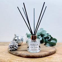 Load image into Gallery viewer, White Christmas Reed Diffuser