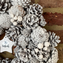 Load image into Gallery viewer, Personalised Snowy Wreath