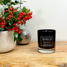 Load image into Gallery viewer, Winter Berries, Medium