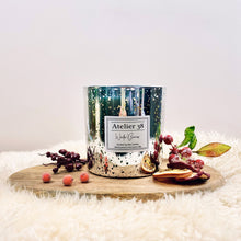 Load image into Gallery viewer, Winter Berries, Metallic Grande