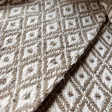 Load image into Gallery viewer, Casablanca Throw - Natural
