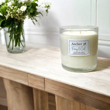 Load image into Gallery viewer, Peony &amp; Oud, Signature Grande

